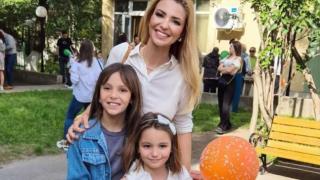 Ева Кикерезова горда с децата си