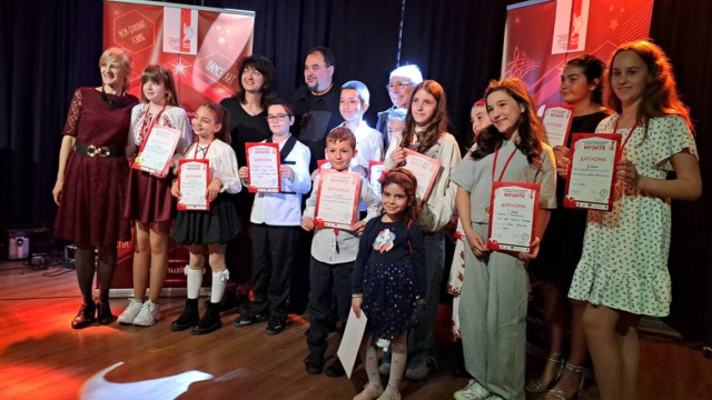 Школата за развитие на музикални таланти в София се похвали