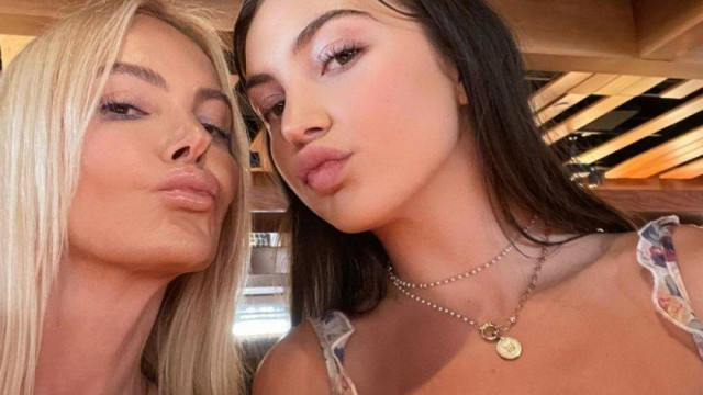 Певицата Соня Васи която на 22 май на върши 54