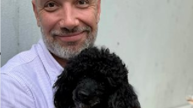 Актьорът Захари Бахаров се зае да развъжда пудели Любимецът на