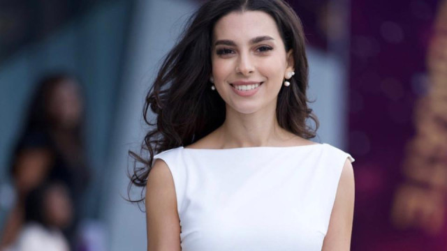 Хубавата диетоложката Дерйа Хюсеин стяга сватба с режисьор научи Уикенд