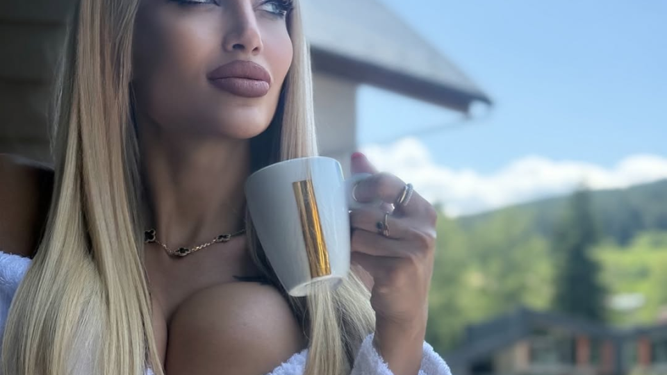 Джулиана Гани грабна парцала