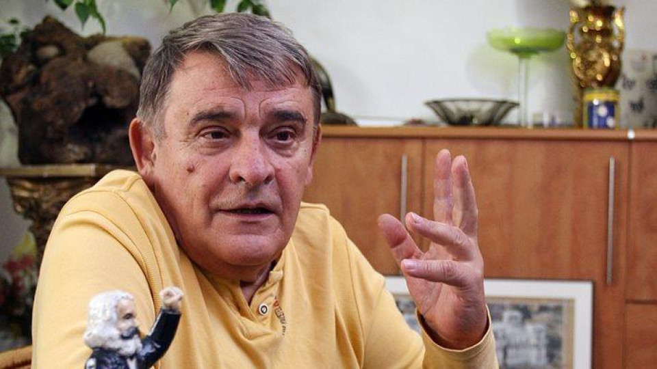 Джеки Стоев спешно търси телепати