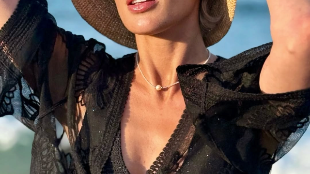 Тв водещата Ромина Андонова най после успя да се поглези Красивото