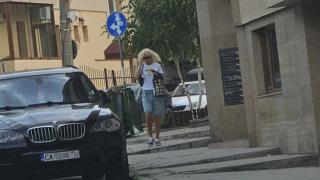 Намърда се: Щерката на президента на щат в Народния театър от 1 септември