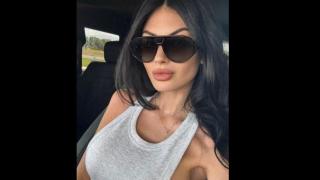 Бижу за 8 бона блесна на ръката на Венцислава Тафкова! Да чакаме ли годеж? (ФОТО)