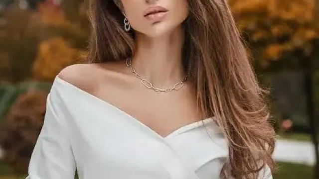 В приятна приятелска компания отдъхва красавицата от Нова телвизия Никол