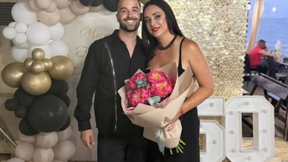 Майката на Вениамин  му е като сестра