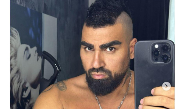 Фолкзвездата Азис крие произхода си от света Когато го заговорят