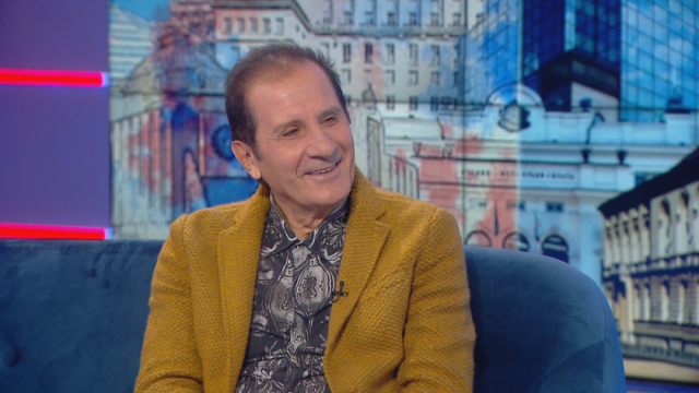 Певецът издаде че създава видеоклип за песента Ти живееш в