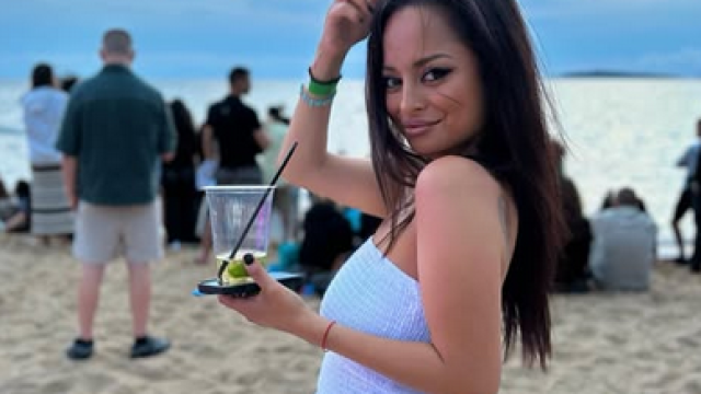 Докато децата на мнозина родни политици пълнят социалните мрежи с