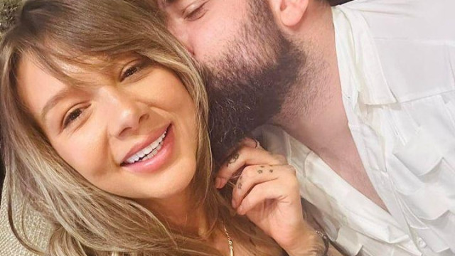 Четири месеца след като е станала майка певицата Цветелина Грахич