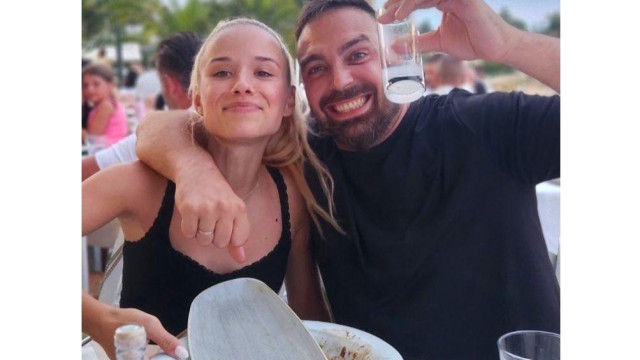 C огризките от софрата си се снима рапърът Тото който