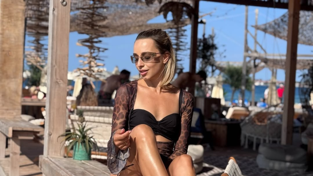 Без деца на море Такава почивка си направи интернет сензацията