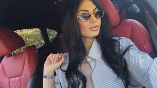 Подарък? Rolex за 20 000 долара блесна на ръката на Мис България