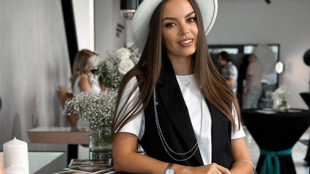 Виктория Капитонова най сетне сама разкри че има връзка с бизнесмена