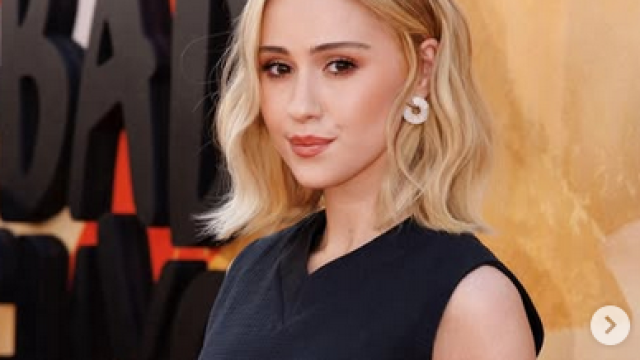 Мария Бакалова премина по червения килим на премиерата на анимационния