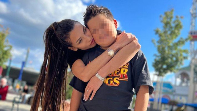 Диляна Попова загатна за трудностите на самотното майчинство и хвърли