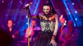 Софи Маринова  грабва 340 бона  само за месец