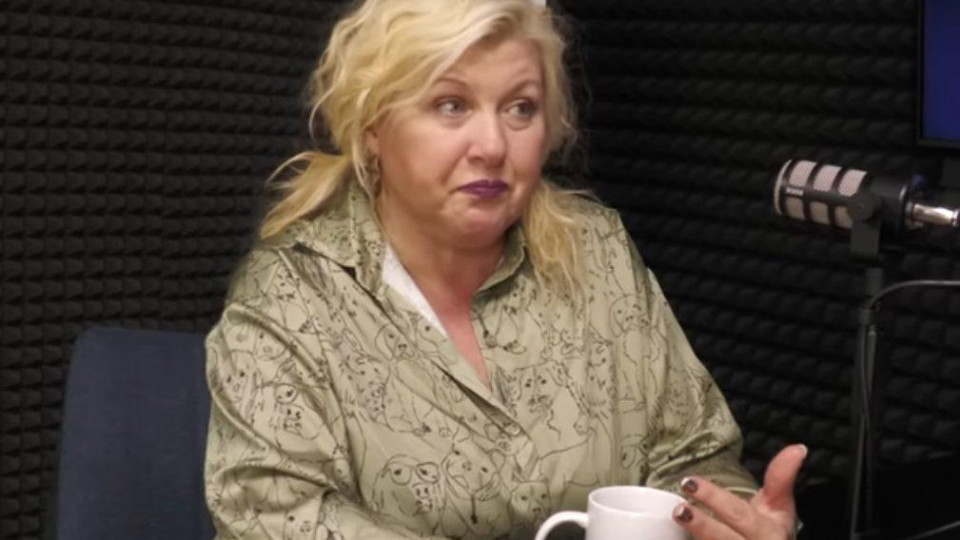 Пепа Николова утешавала Албена Михова, че е самотна майка