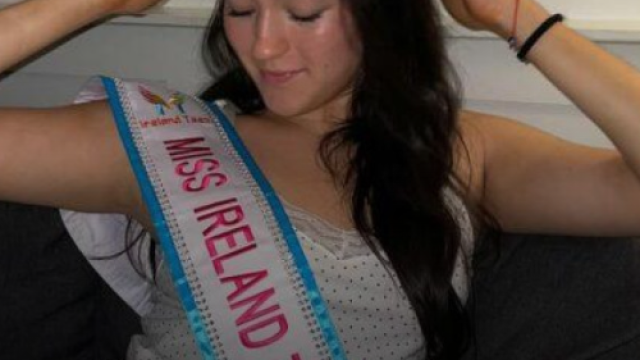 16 годишната красавица Цвета Велкова която прослави родината ни на конкурса