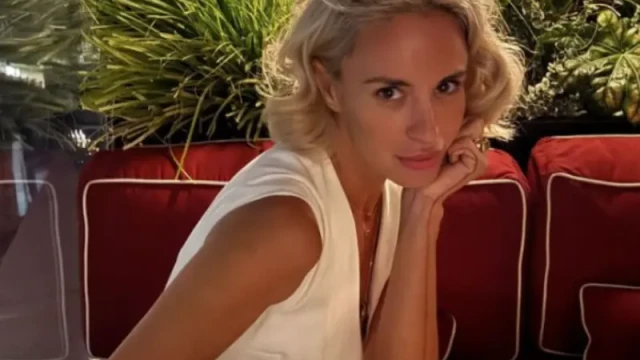 Радина Кърджилова изглежда ще прекара цяло лято на морето пише