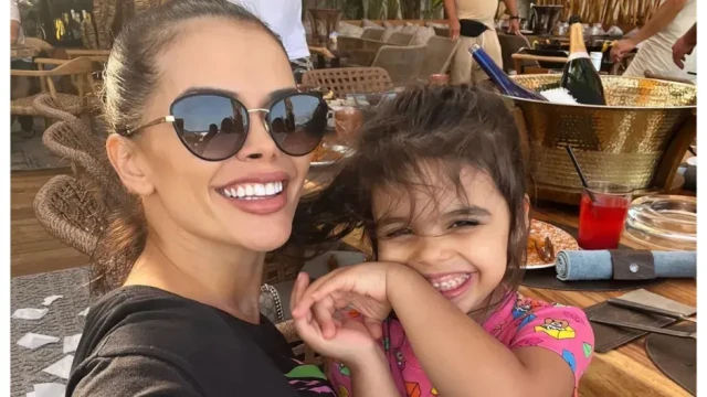 Влюбената жена смята че всички мъже са смотани освен нейният