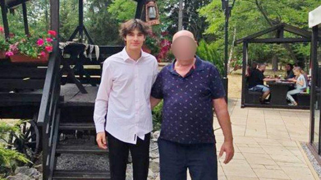 Младата надежда на автомобилните спортове Никола Цолов изненадващо отиде на