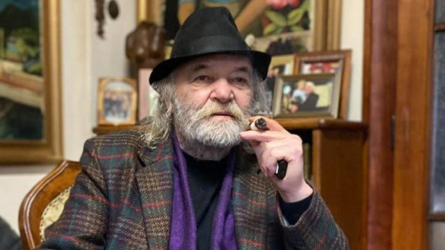 Баща ми го изписаха ходя при него всеки ден за