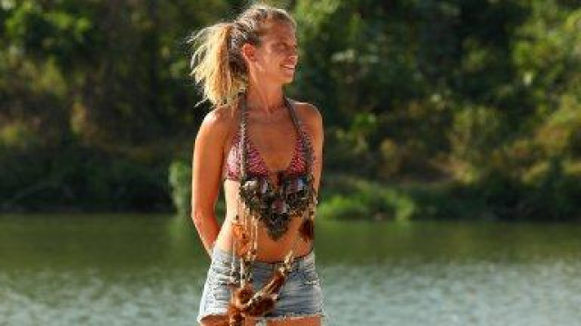 Актрисата Снежана Макавеева висна от лодка насред морето Тя публикува