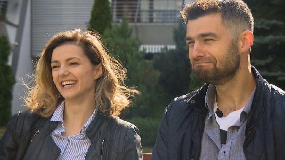 Щастливи! Синът на Владимир Каролев се връща в България с цялото семейство