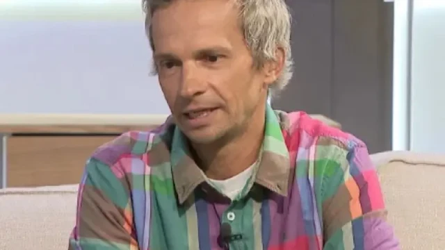 Тв водещият Део побърза да запечата за поколенията случайната си