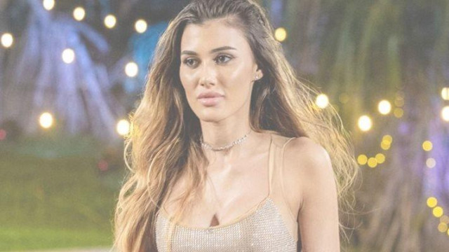 Еротичен танц в уебриалити предизвика спор между ергенката Йоана и