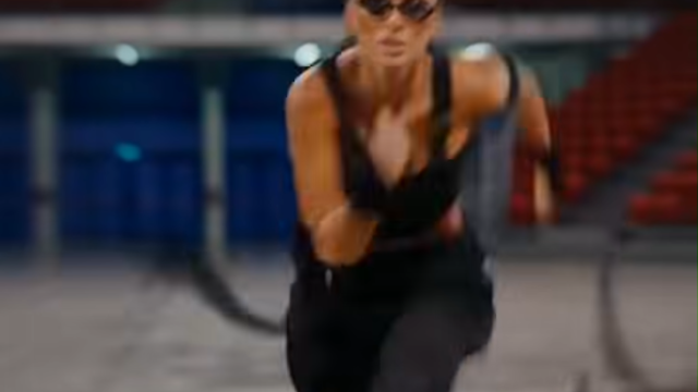 Красивата Александра Богданска за пореден път привлече вниманието в социалните