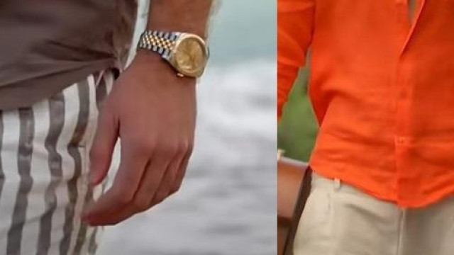 Епилирани мачовци с високо самочувствие напомпани бицепси изобилни татуси и