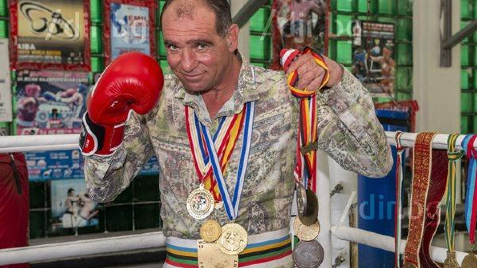 Легендарният ни боксьор Серафим Тодоров: Стоя без пари, живея на обещания
