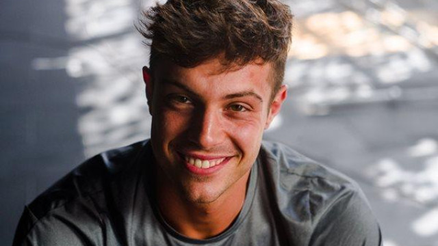 Филип Буков е актьор с необикновен професионален път С една