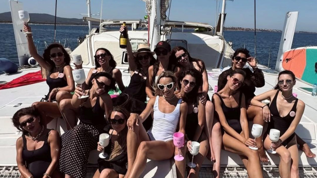 Антоанет Пепе се сбогува с моминството на яхта Многодетната майка