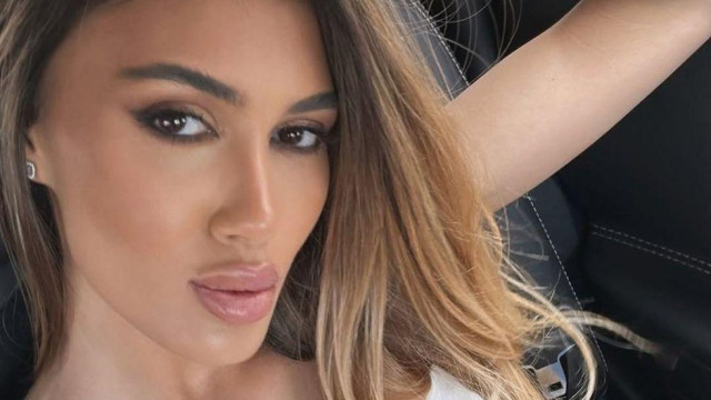 Домашният любимец на Йоана Илиева се изкъпа в морето Кафявият