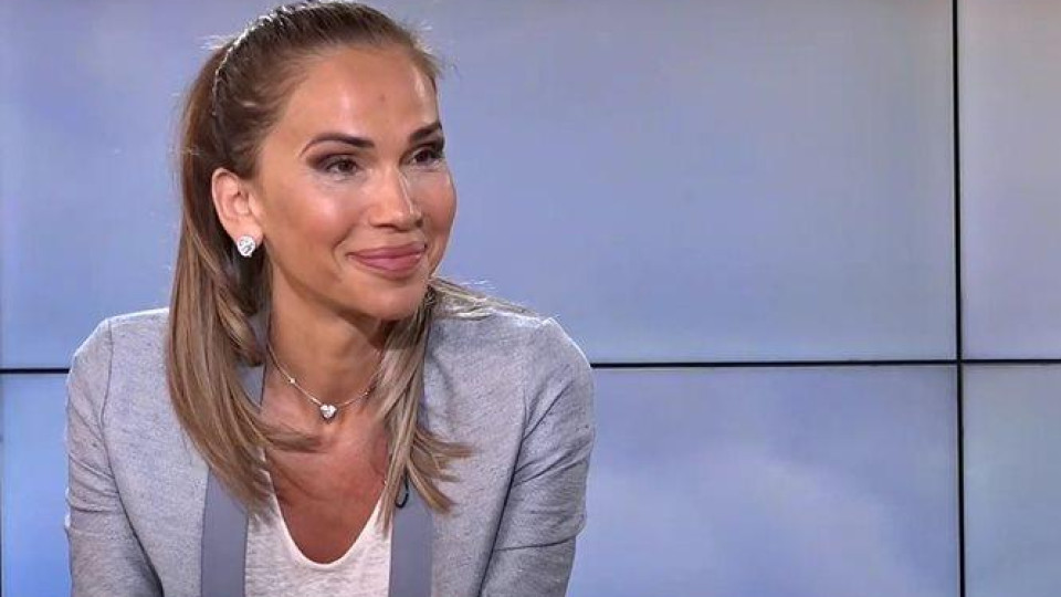 Порасналата дъщеря на Румен Вълка и Ивайла Бакалова – Рая засенчи красотата на майка си (СНИМКИ)