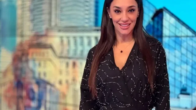 Със супер освежена визия посрещна новия сезон Мария Илиева Посрещам