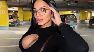 Who Cares? Чалгаджийката, която фучеше с 308 км/ч, спира да пее