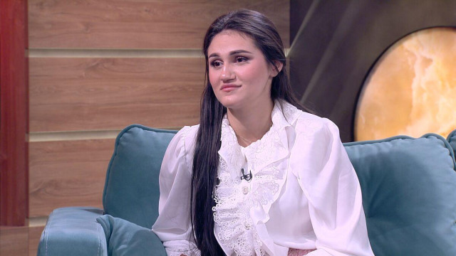 Нарязаната Дебора от Стара Загора има гадже но упорито крие