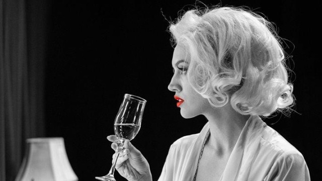 Крехката 24 годишна сибирячка Анна Кошко пресъздаде на сцената на Народния