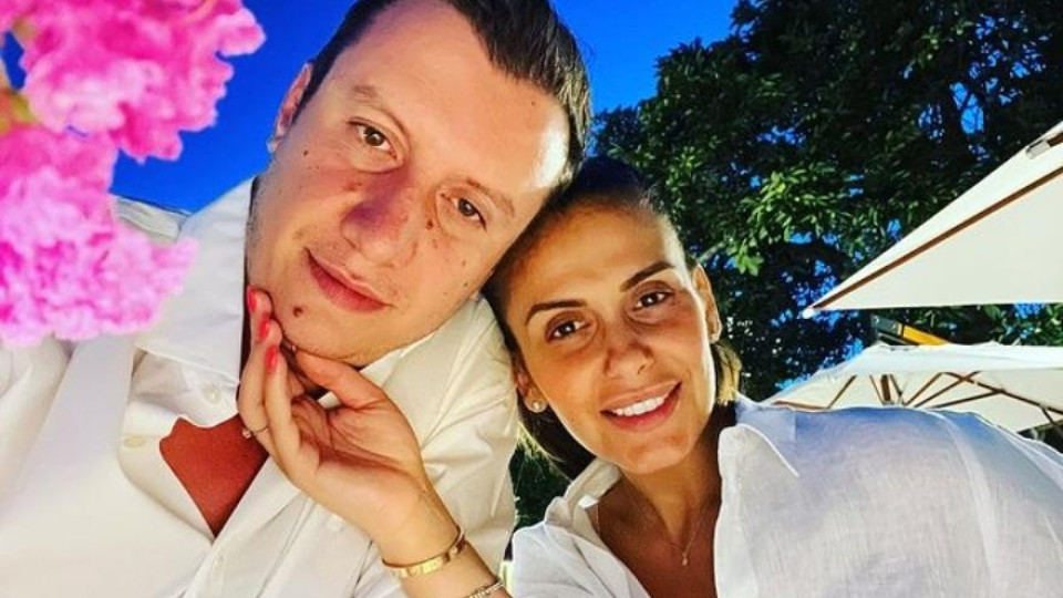 Захаринов зарязал Анелия, защото е скучна и не иска дете