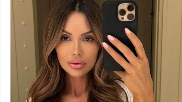 Моника Валериева метна към фенската си маса бомбата че тези