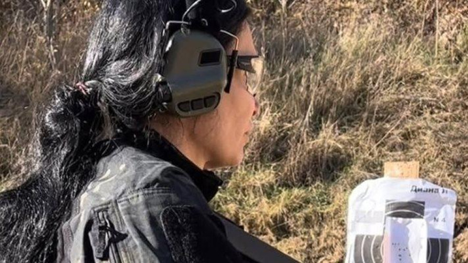 Нов УЖАС! Цеци Красимирова се простреля по време на тренировка