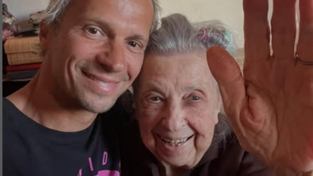 99 години навърши бабата на Деян Славчев – Део Да