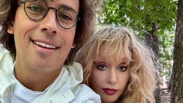 Примата на съветската и руската естрада Алла Пугачова и нейният