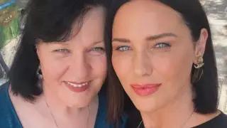 Мария Силвестър копие на майка си